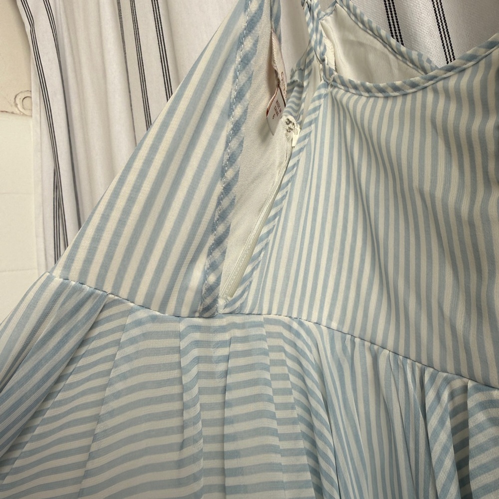 Guess chiffon light blue striped dress - Picture 8 of 9